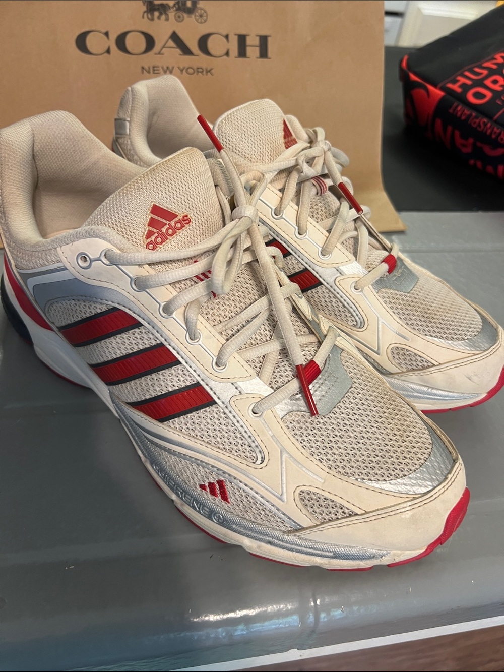 🔥Adidas spiritain 2000 runners sz 12